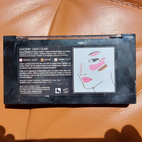 NYX Cream Highlight and Contour Palette (Light) - Picture 2 of 3